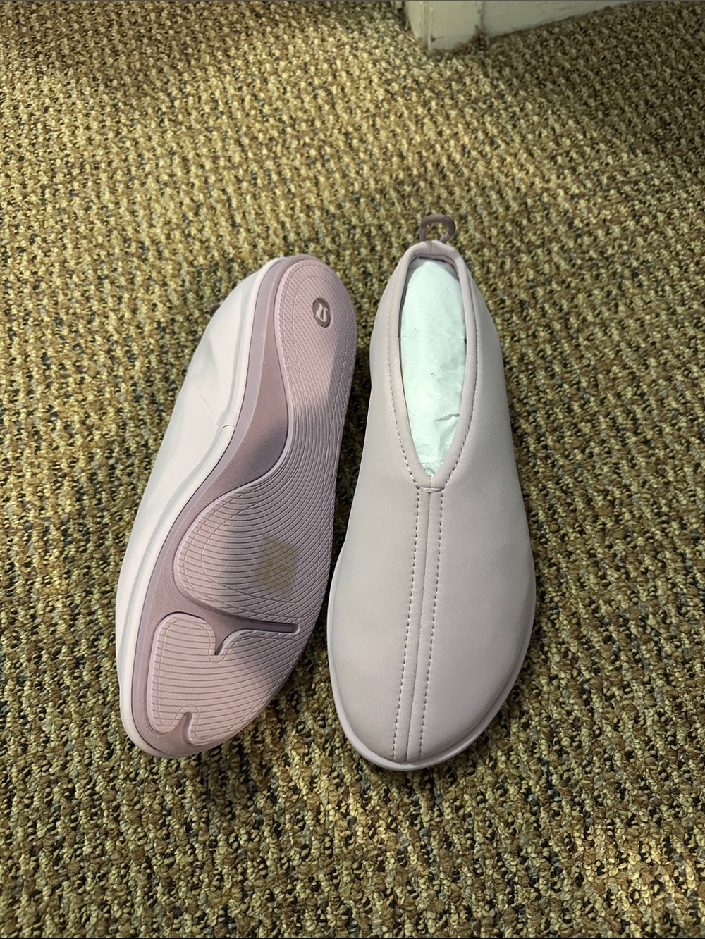 NWOT Lululemon FLAT MATE SHOE